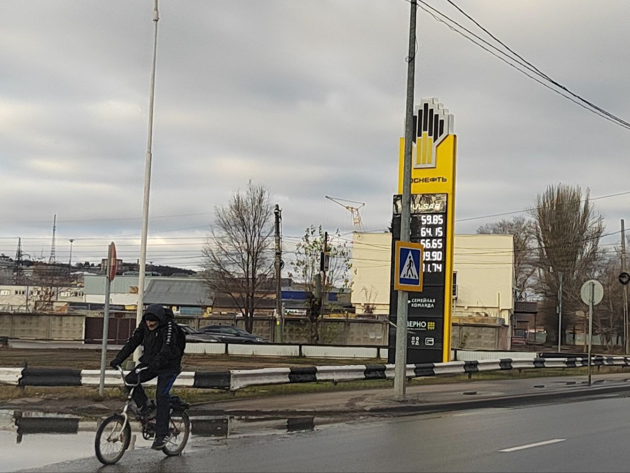 АИ-95 на пензенских заправках подорожал на 20 копеек за неделю