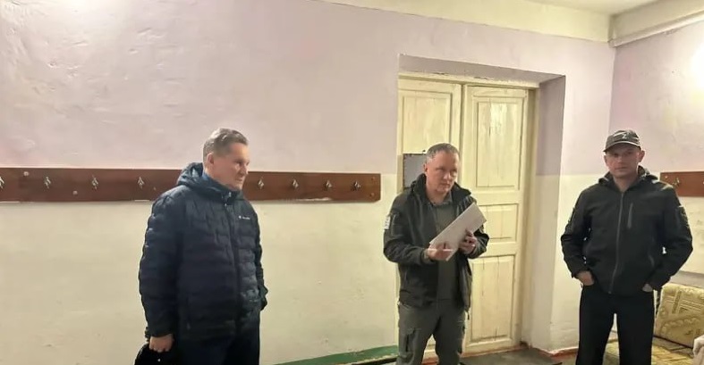 Пензенская область обеспечит ремонт раздевалок и душевых в спортшколе Токмака