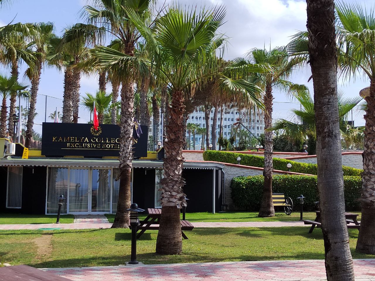 Бали ужесточает правила аренды мотоциклов для повышения безопасности туристов