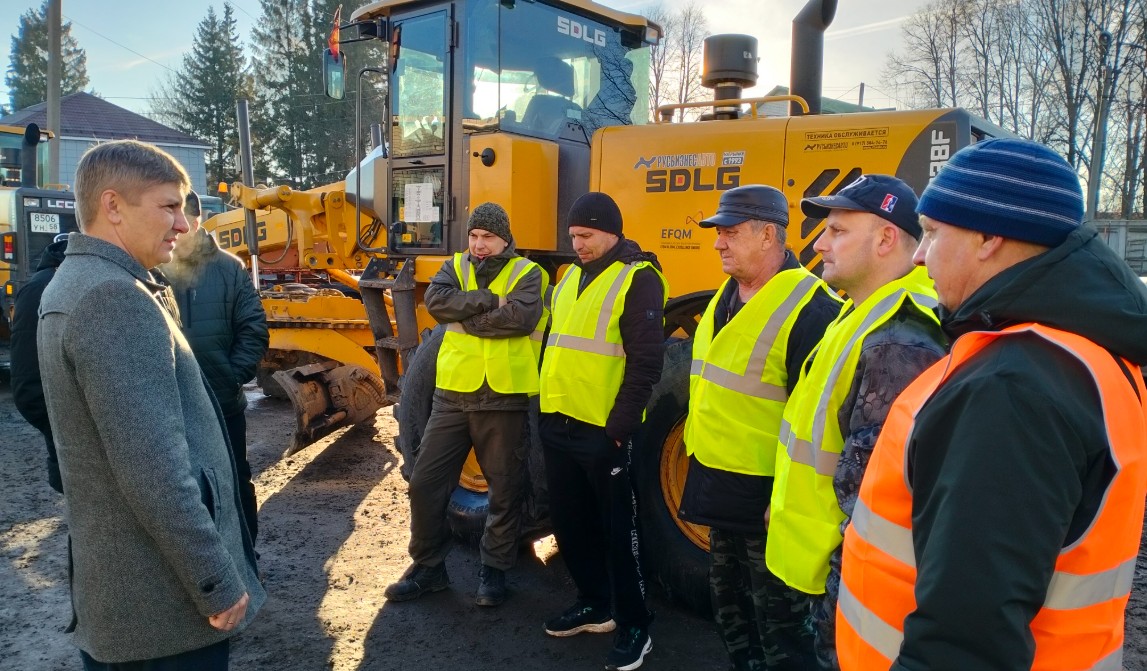 26 единиц техники будут бороться со снегом и гололедом в Кузнецке