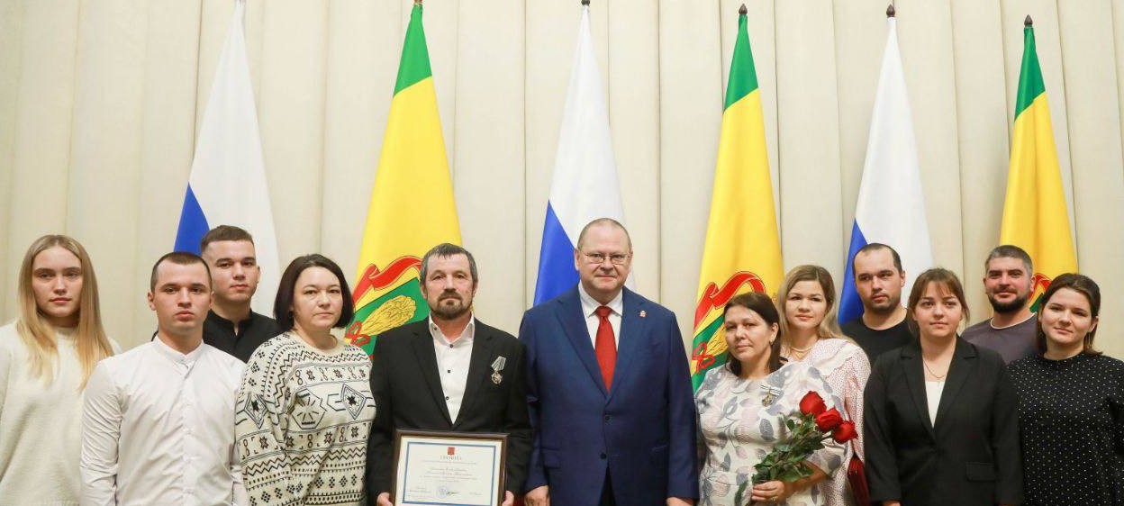 20 ноября Олег Мельниченко наградил отличившихся жителей Пензенской области