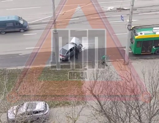 Утром 4 ноября отечественная легковушка влетела в троллейбус