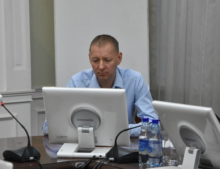 Денис Соболев призвал управляющие компании подключиться к благоустройству дворов