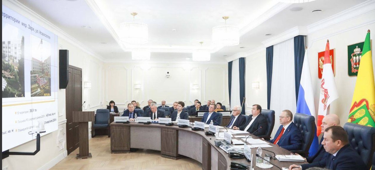 Олег Мельниченко подвел итоги первого этапа комплексного развития территорий