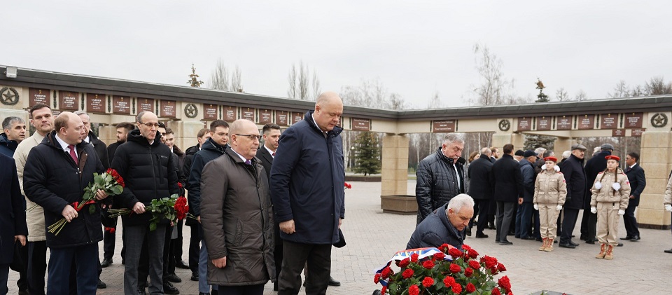 Вадим Супиков в Казани почтил память героев Великой Отечественной войны