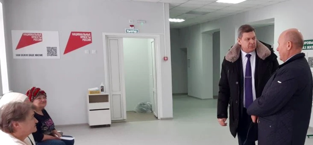 Космачев поручил ускорить процесс лицензирования новой поликлиники в Кузнецке