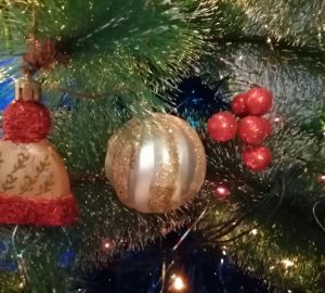 Праздничный стол на четверых в 2025 году обойдется в 5,8 тысячи рублей