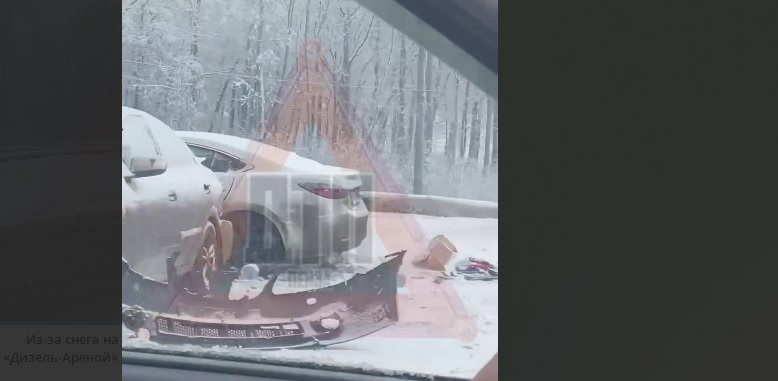 На дублёре за Дизель-Ареной столкнулись Мазда и Ниссан