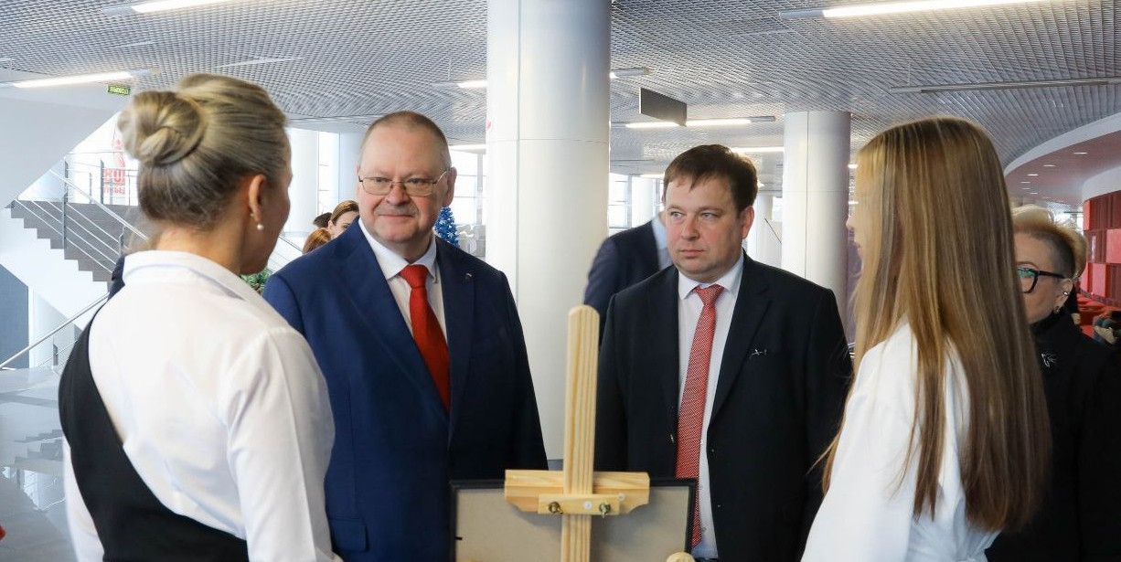 Олег Мельниченко поддержал бронзовых призеров Театрального Приволжья