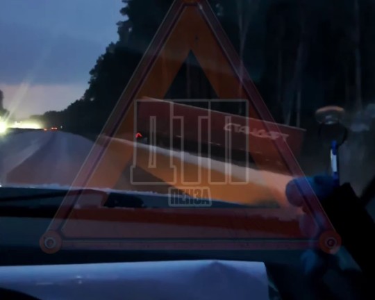 Фура улетела в кювет на трассе М5 под Пензой 11 декабря