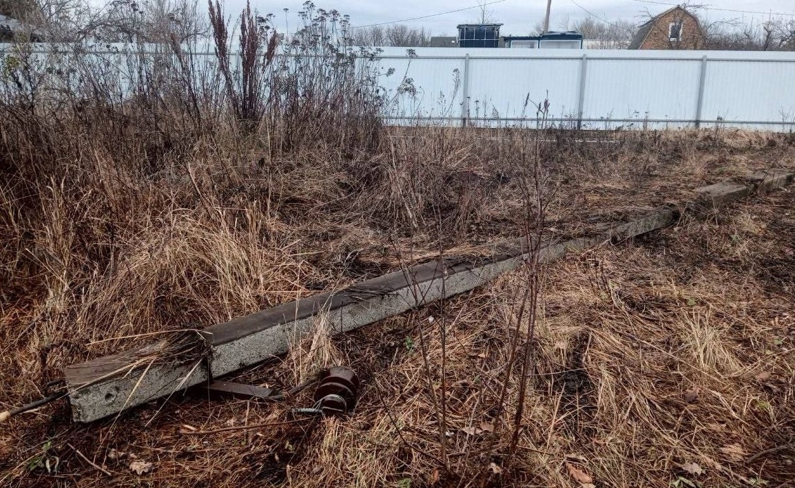 В Бессоновке электромонтёр рухнул со столба и скончался, возбуждено дело