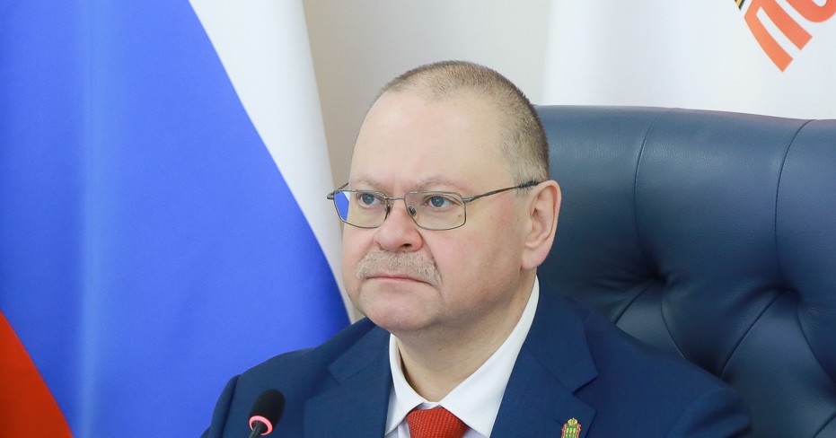 Олег Мельниченко сохранил стабильные позиции в рейтинге губернаторов за декабрь