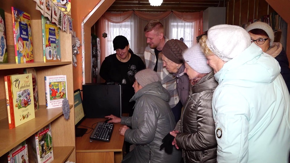 В Мокшанском районе полицейские обучили пенсионеров защите от мошенников