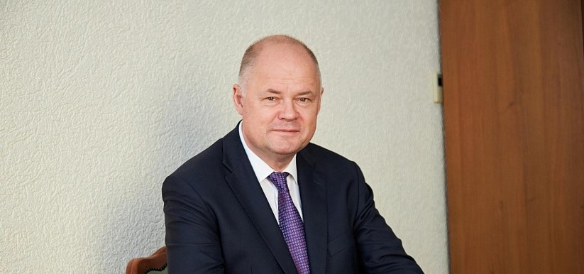 При содействии Вадима Супикова организованы детские елки