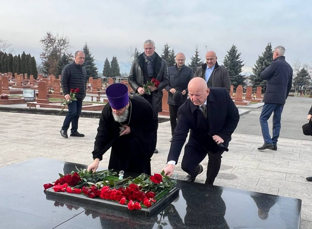 Делегация Пензенской духовной семинарии посетила город Беслан