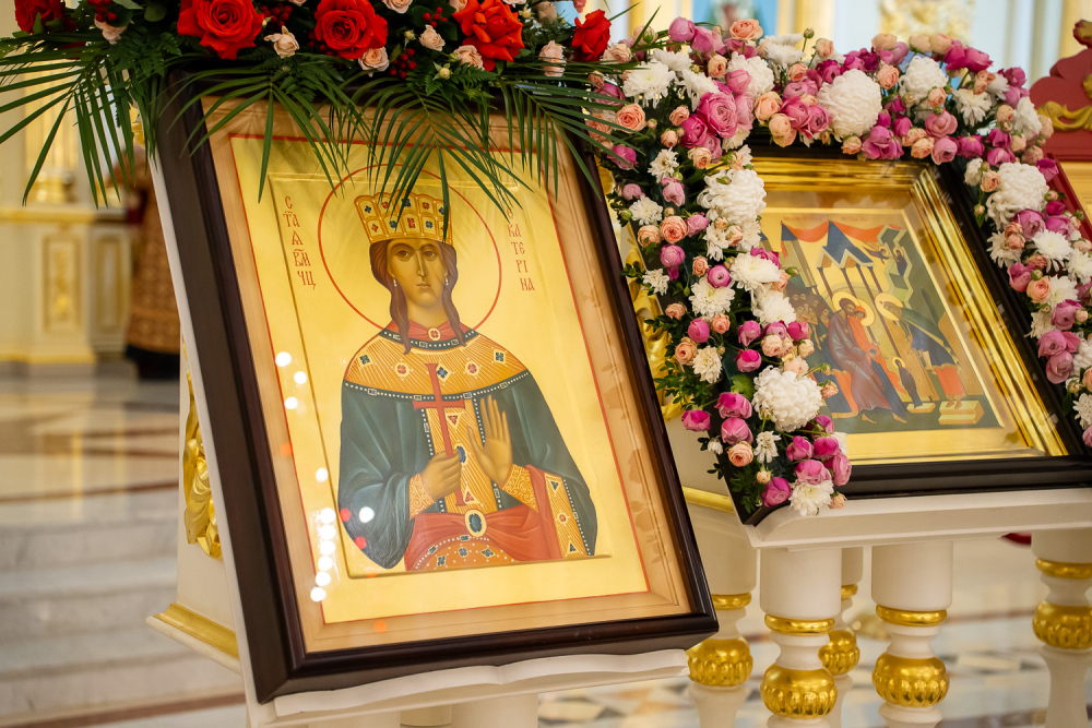 Митрополит Серафим совершил литургию в день памяти святой Екатерины в Пензе