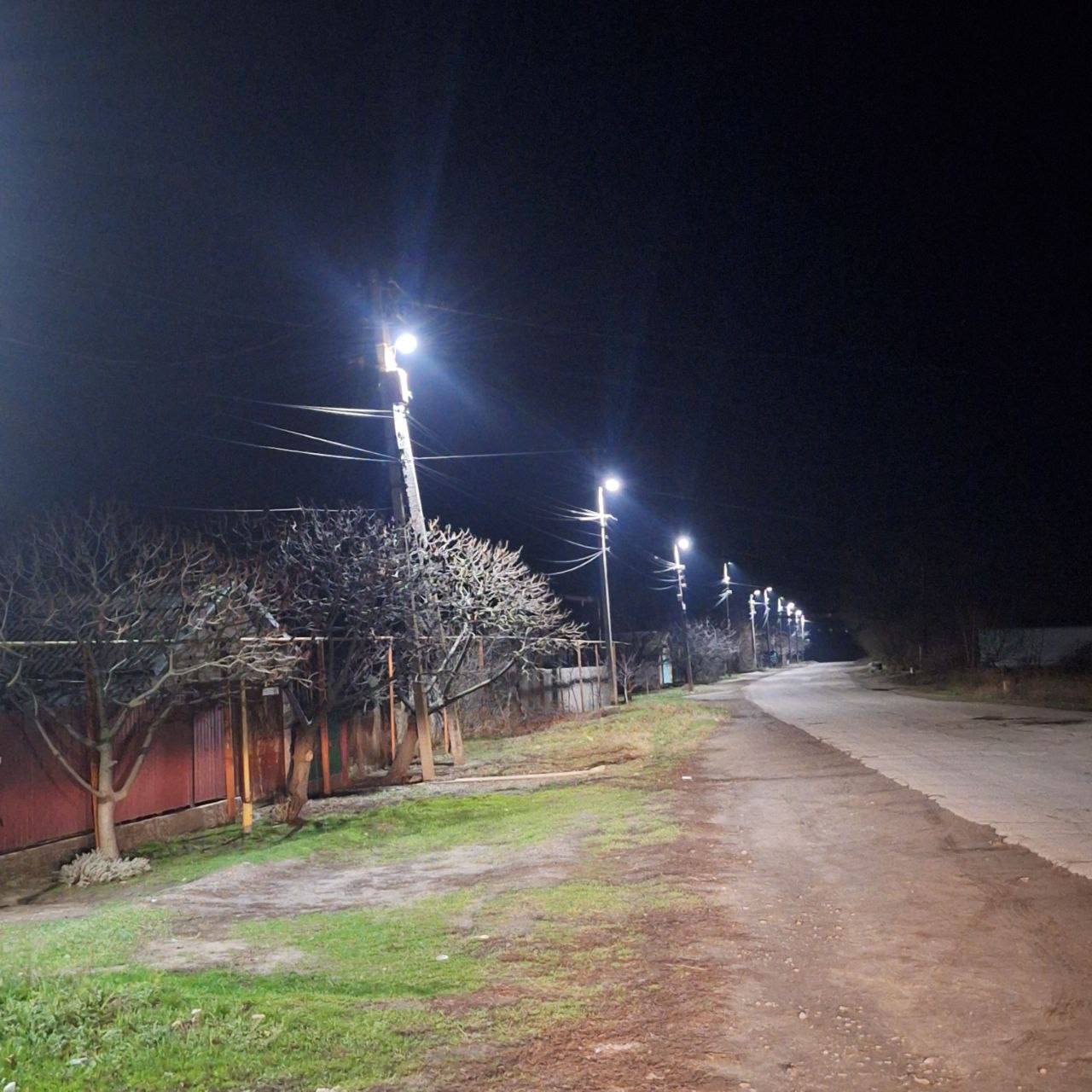 На улицах подшефного Пензе Токмака установлено 90 светильников