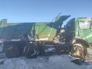 Гость из Томской области угнал грузовик в Каменском районе и перевернул его