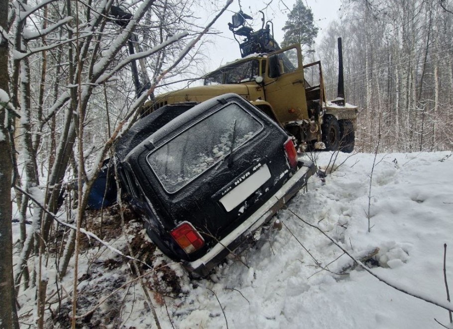 В Земетчинском районе 26 декабря в ДТП погиб водитель Нивы