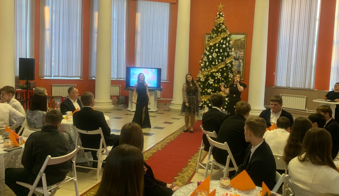 В Кузнецке наградили самых талантливых школьников и студентов