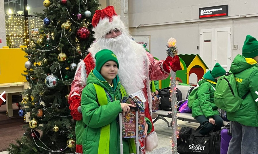 Пензенские школьники вернулись с главной новогодней елки страны
