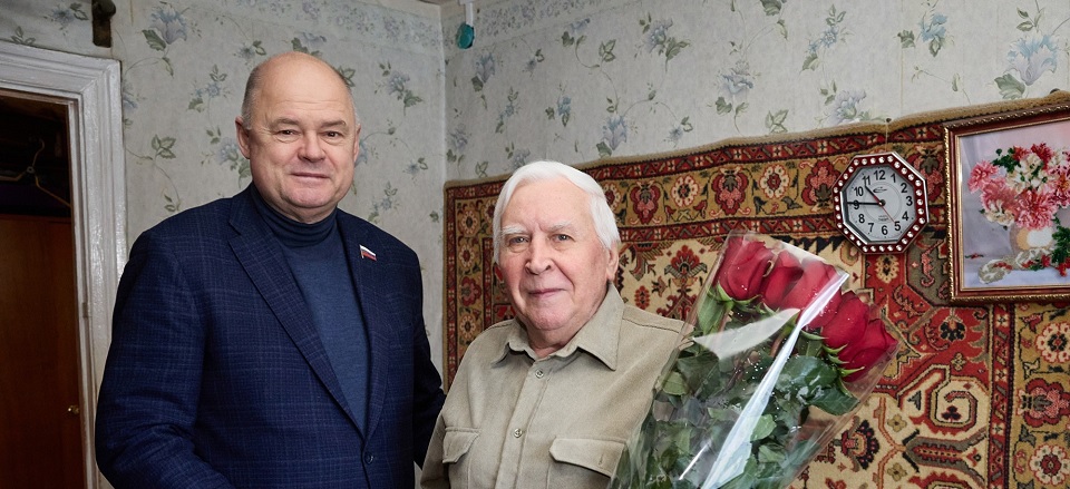 Вадим Супиков поздравил блокадников с годовщиной освобождения Ленинграда