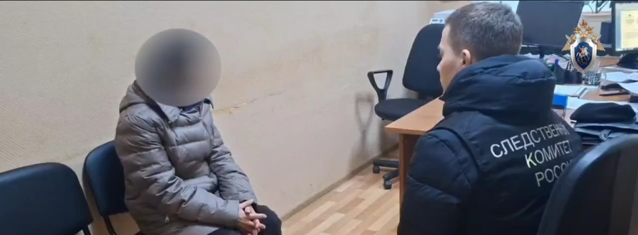 В Пензенском районе женщина бросилась с ножом на коллег и убила мужчину