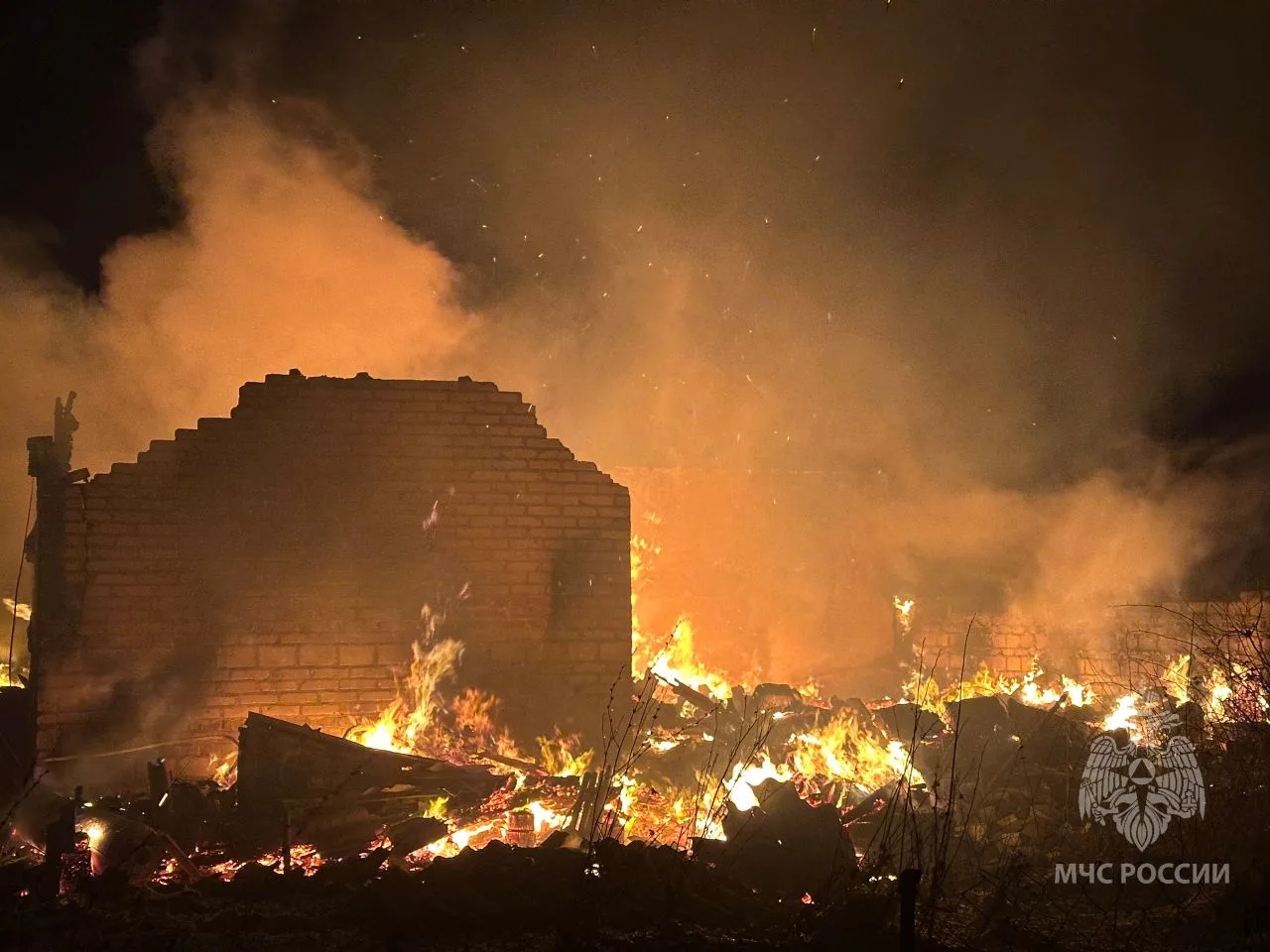 В Колышлейском районе в новогоднюю ночь на пожаре погибла женщина