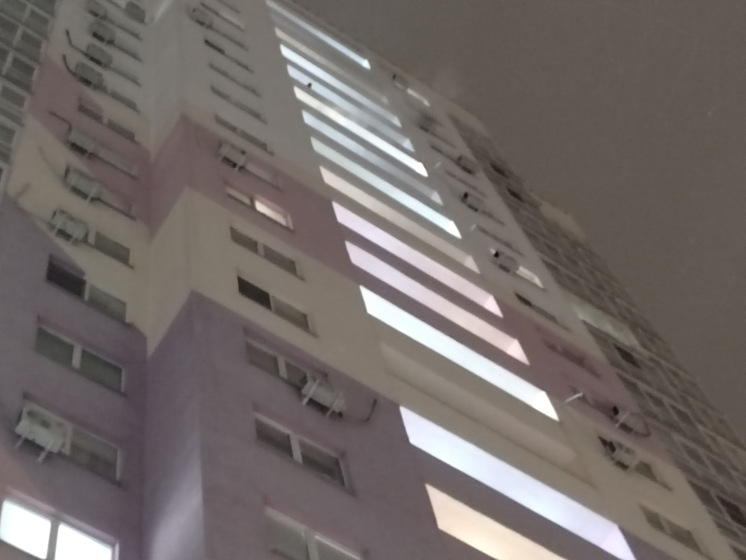 В Пензе горит квартира на 16-ом этаже высотки на улице Антонова