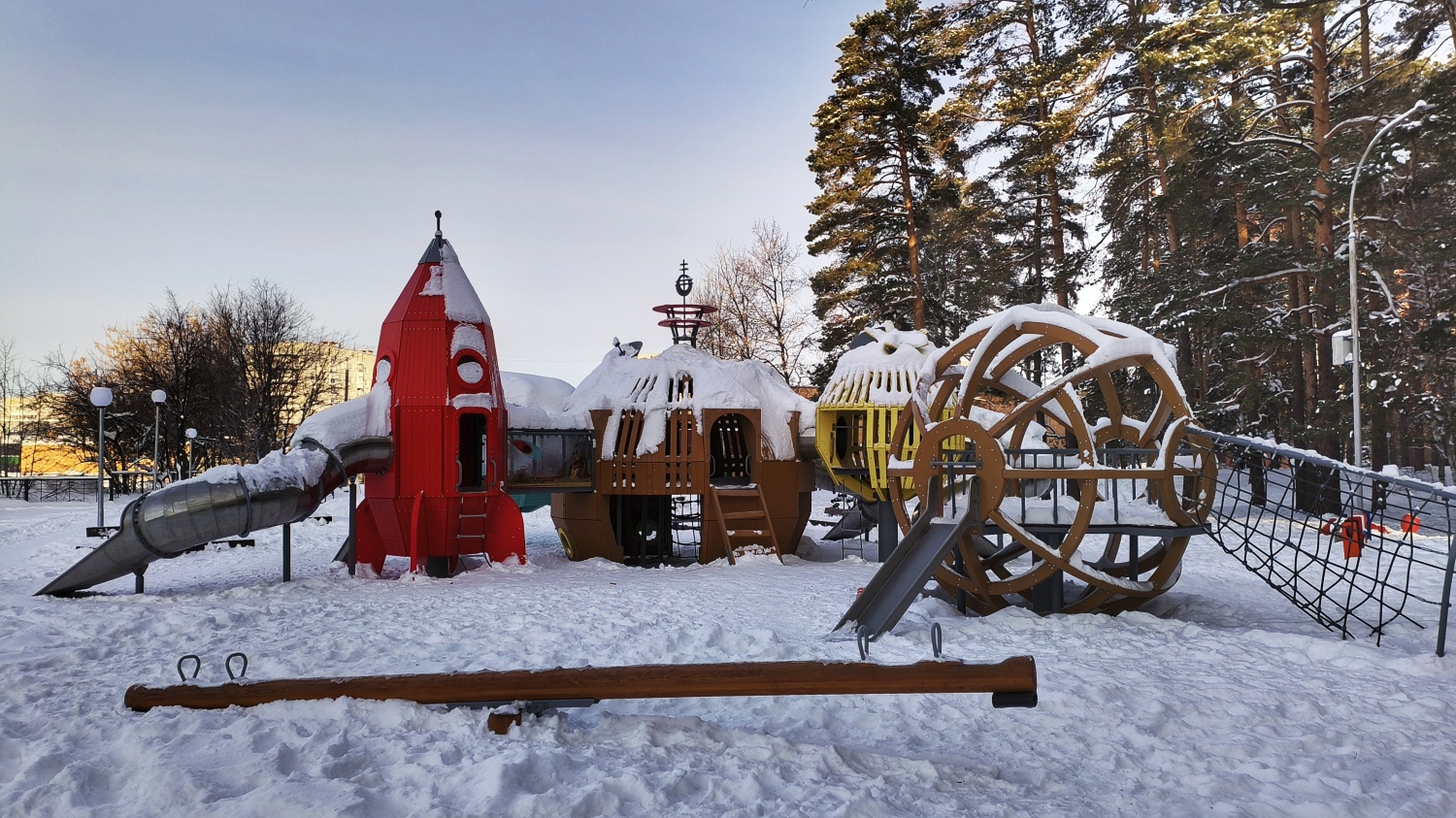 В Заречном завершили обновление сквера имени Демакова