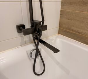 В Вяземке аварийная водонапорная башня готовится к капитальному ремонту