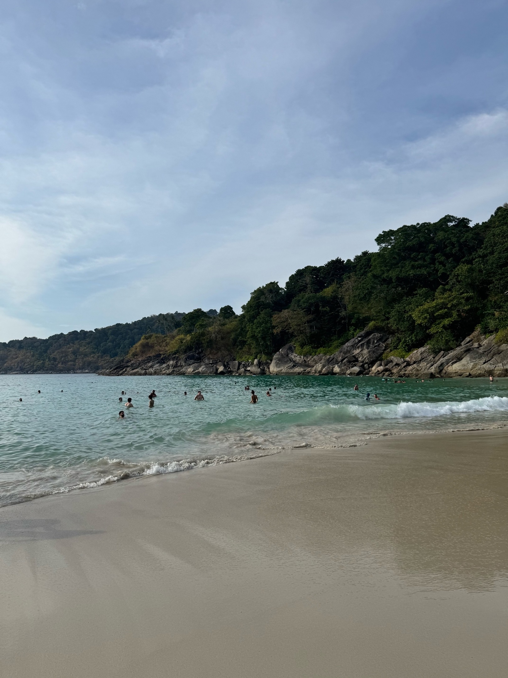 В АТОР рассказали, где отдохнуть на море в феврале 2026 года за 80 тыс рублей