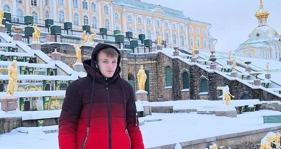 Олег Мельниченко исполнил желание Ильи из Токмака увидеть Северную столицу