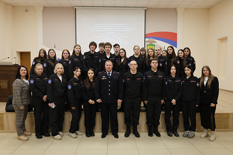 Пензенские студенты примерили на себя роль полицейских