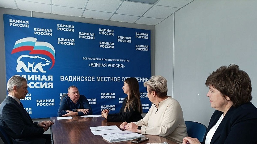 Владимир Вдонин взял на личный контроль обращения жителей Вадинского района