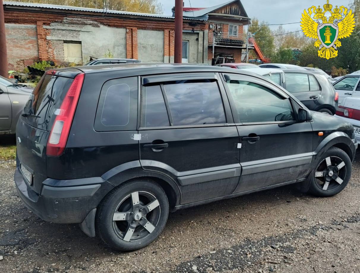 В Нижнем Ломове у злостного нарушителя отобрали машину в доход государства