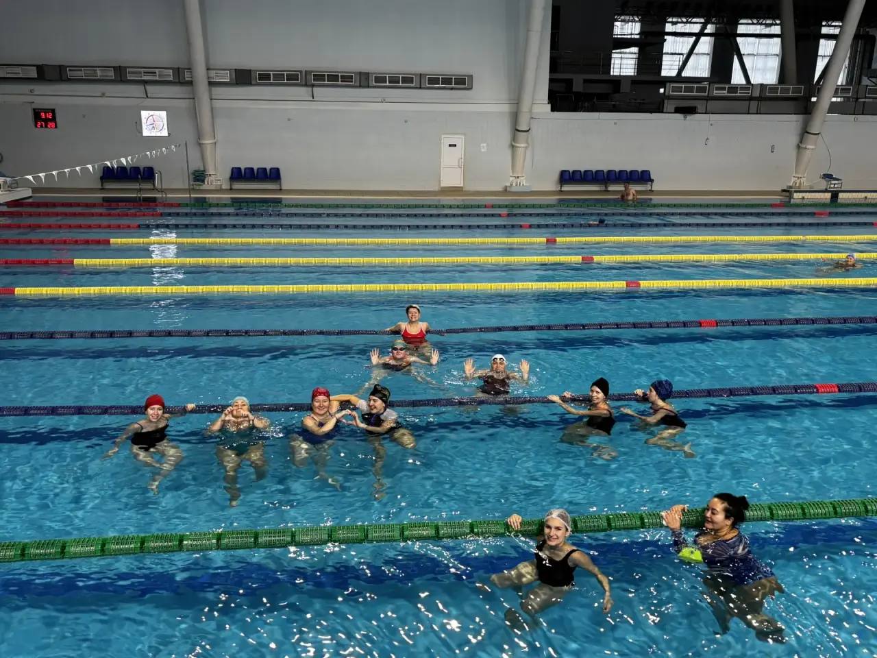 Пензенский Союз женщин России провел новогодний заплыв