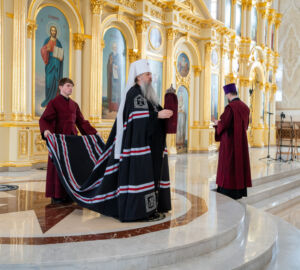 Митрополит Серафим возглавил первую Литургию Преждеосвященных Даров в Пензе