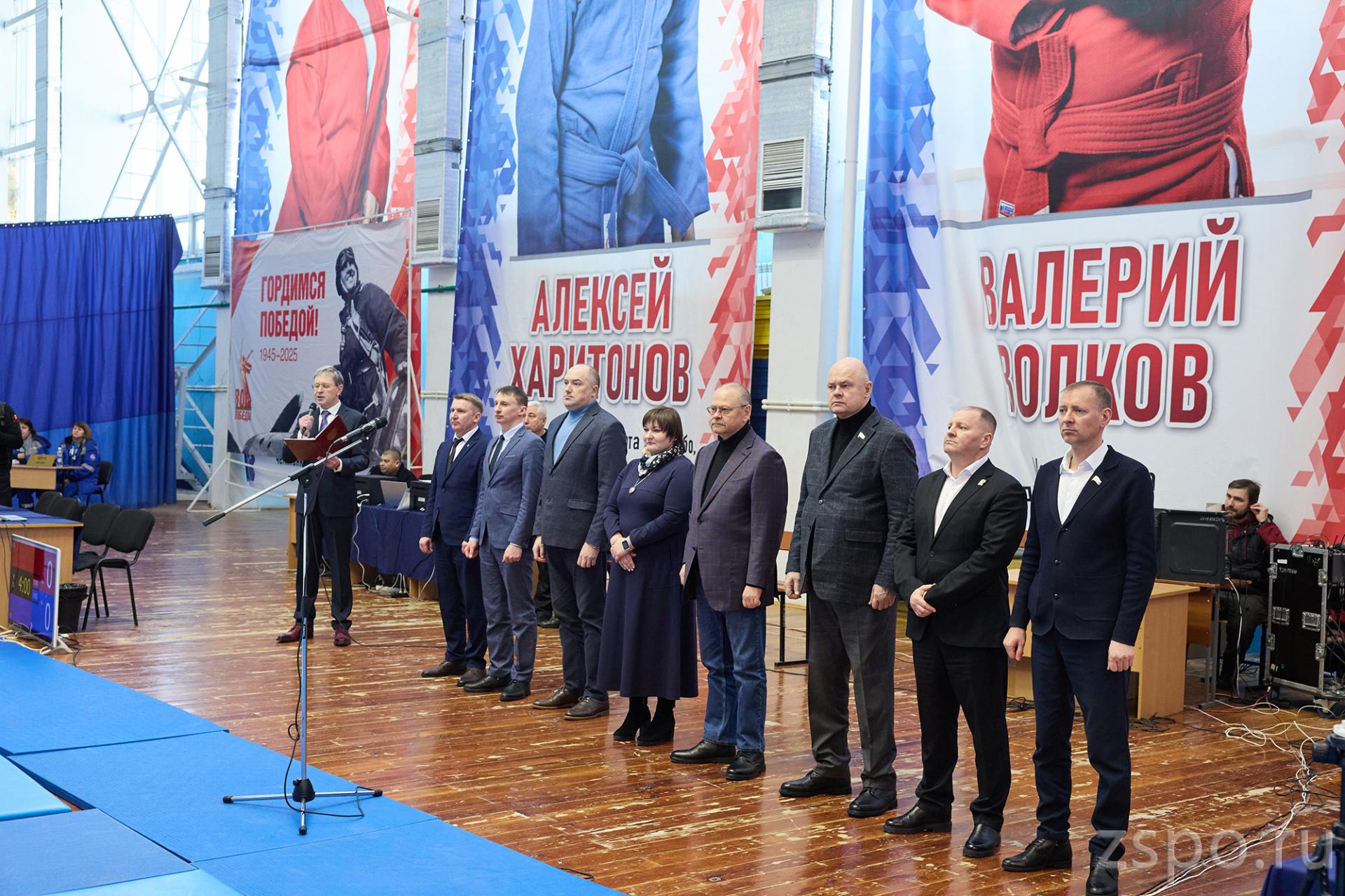 Вадим Супиков поддержал пензенских самбистов на первенстве ПФО