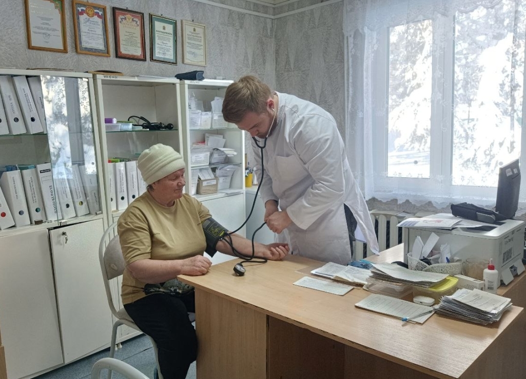 Два молодых терапевта усилили штат Нижнеломовской районной больницы
