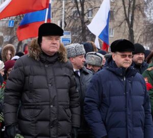 Вадим Супиков возложил цветы у Вечного огня в День защитника Отечества