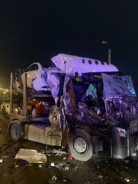 На трассе М5 Урал пензенские спасатели достали зажатого в фуре мужчину