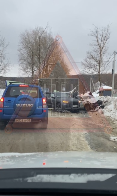 Пензенцы рассказали о ДТП с такси, случившемся из-за сугробов вдоль дороги