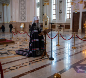 Митрополит Серафим принял участие в великопостном богослужении в Спасском соборе