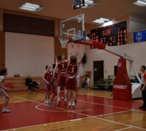 319 команд поборолись за победу в пензенском финале КЭС-БАСКЕТ