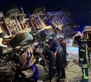 На трассе М5 под Пензой спасатели деблокировали троих пострадавших после ДТП