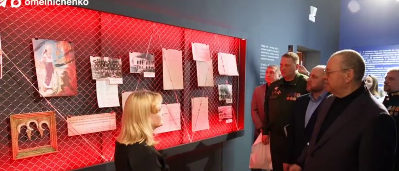 Олег Мельниченко посетил выставку СВО и поддержал Ассоциацию ветеранов