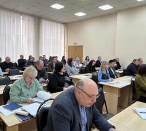 В Кузнецке намерены приобрести нужную технику для уборки аварийных деревьев