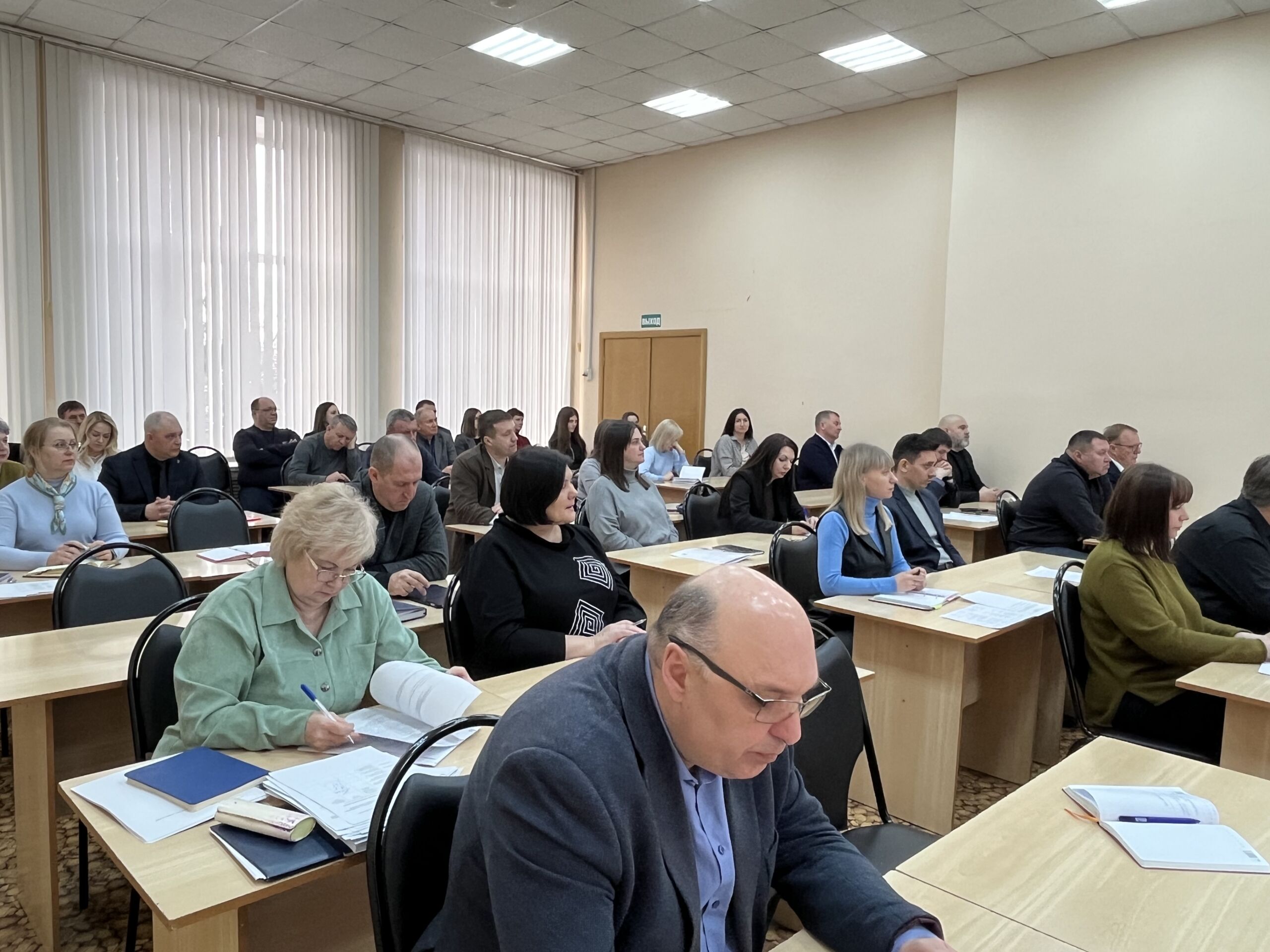 В Кузнецке намерены приобрести нужную технику для уборки аварийных деревьев