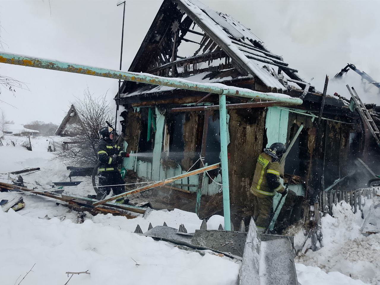 Следователи выясняют причины гибели пенсионерки в селе Лунинского района